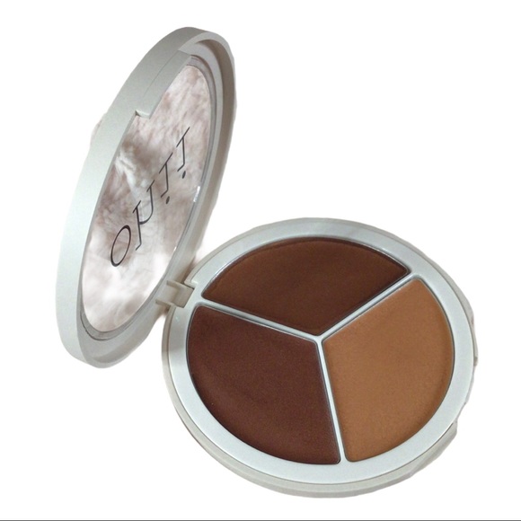 NWT Ohii “Gold Charge” Soft Glow Highlighter - Picture 4 of 5